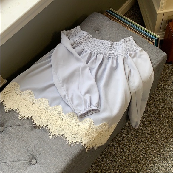 Light blue off-shoulder blouse - Picture 3 of 4